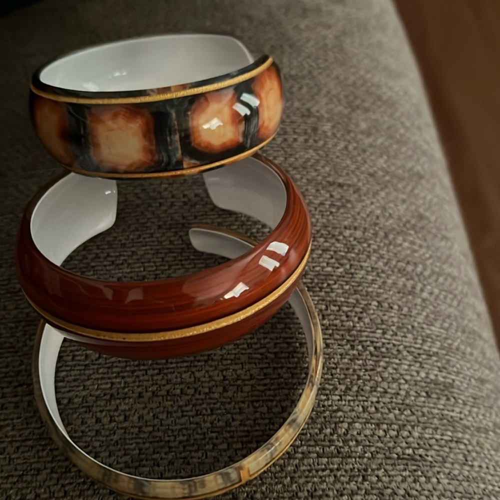 Sassy jones ebony  bangle stack never used.